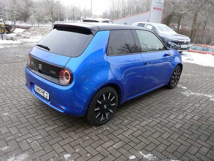 Honda e Advance Style-Paket + Winterradsatz