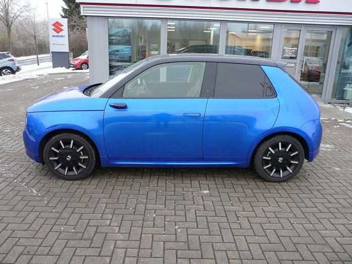 Honda e Advance Style-Paket + Winterradsatz