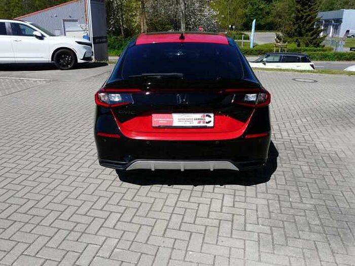 Honda Civic 2.0 e: HEV Advance