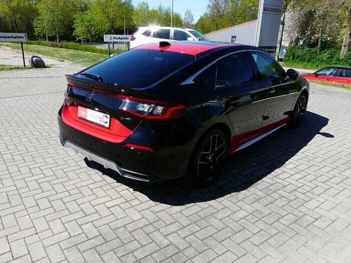 Honda Civic 2.0 e: HEV Advance